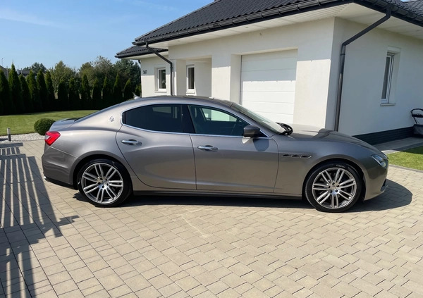 Maserati Ghibli cena 133900 przebieg: 72000, rok produkcji 2016 z Rzeszów małe 254